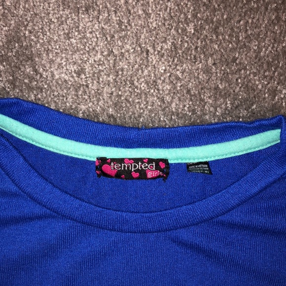 ✨Blue detailed tee✨ - Picture 2 of 5